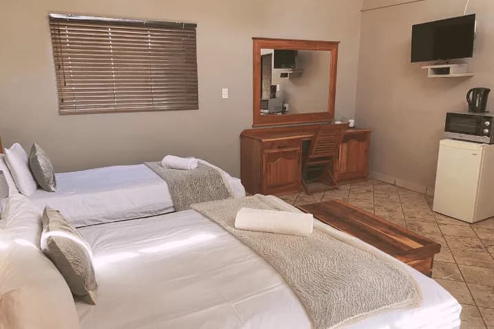 Comfortable sleeping arrangements for 3 guests